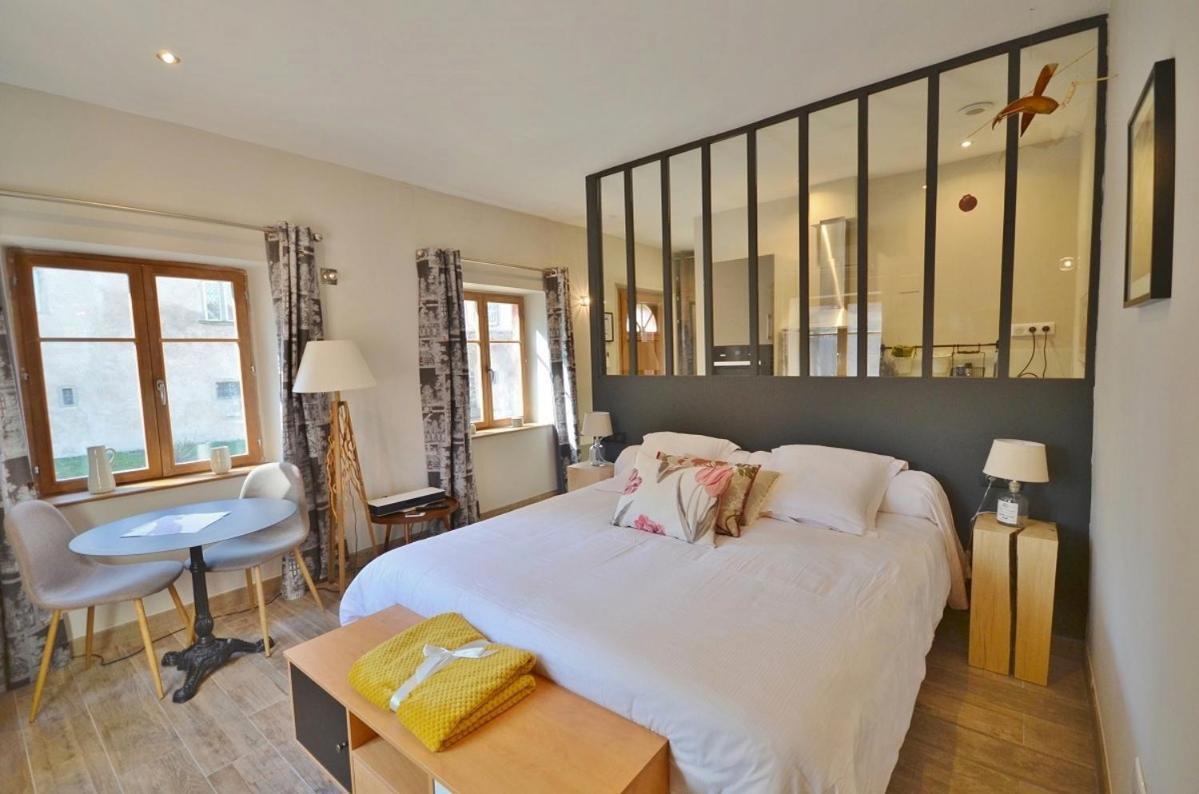 Stotzheim Chambres D'Hotes Chateau De Grunstein מראה חיצוני תמונה